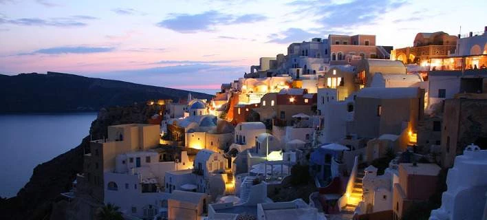 Απίστευτο: Χωρίς ρεύμα από νωρίς το πρωί πολλές περιοχές στη Σαντορίνη
